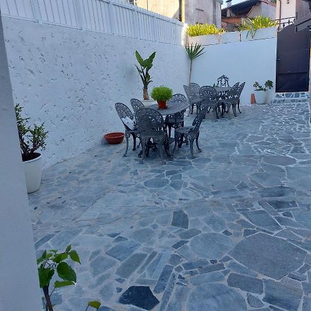 Casa 563 With Indoor Bathroom And Small Kitchen Вила-Нова-ди-Гая Экстерьер фото