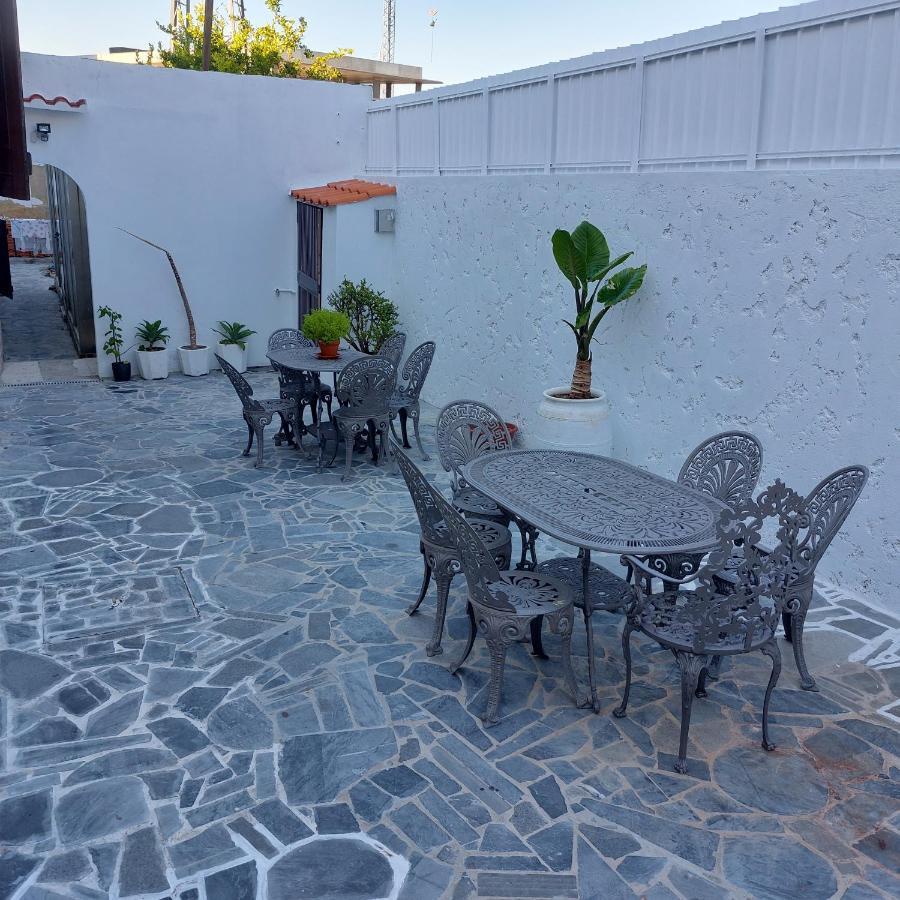 Casa 563 With Indoor Bathroom And Small Kitchen Вила-Нова-ди-Гая Экстерьер фото